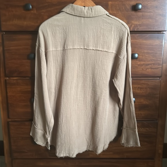 NWOT New In Gauze Top—Size medium - Picture 2 of 4